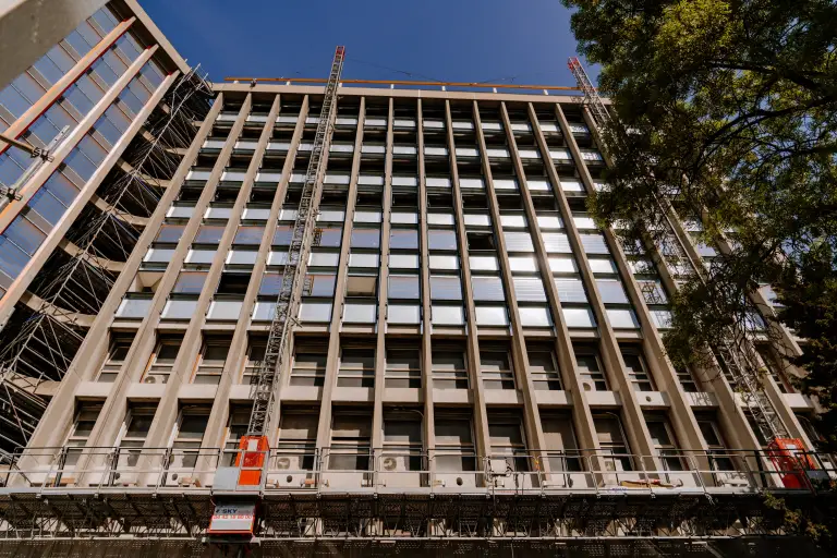 faculté_de_pharmacie_de_la_Timone.jpg